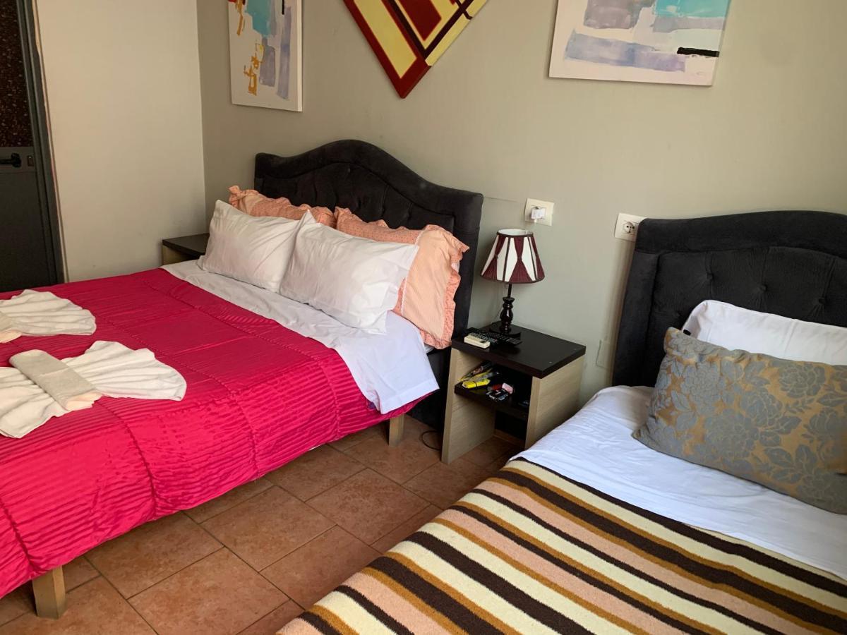 Guest House De Rada Tirana Extérieur photo