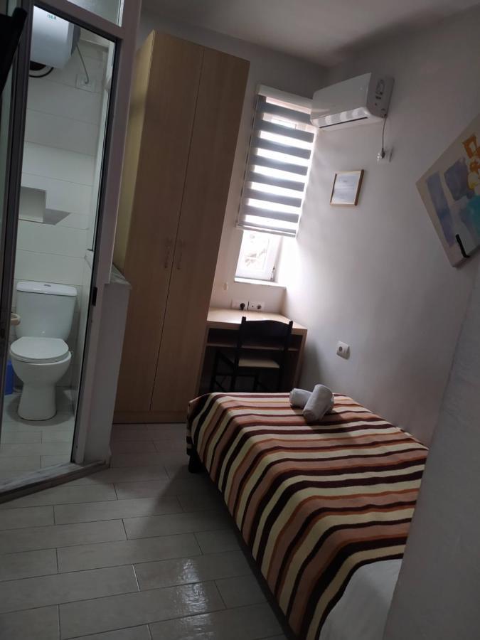 Guest House De Rada Tirana Extérieur photo